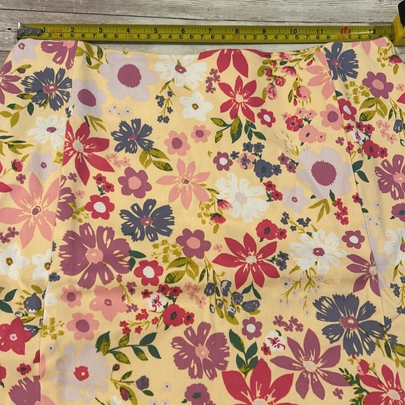 Love on a Hanger Yellow Floral Print A Line Mini Skirt - Picture 8 of 10
